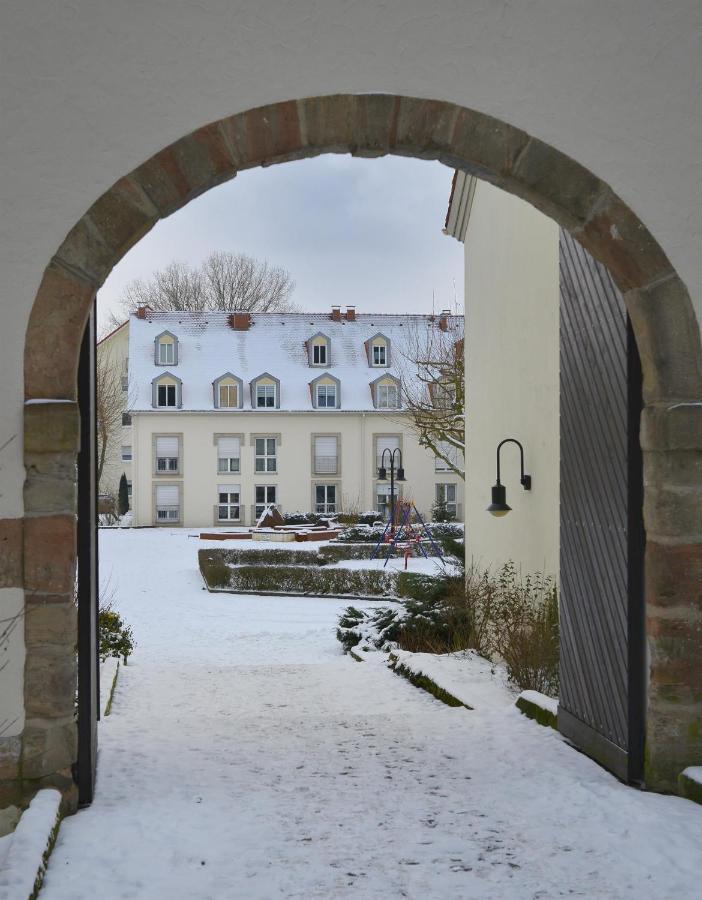 Amf Ferienwohnungen Historischer Soutyhof Saarlouis Kültér fotó